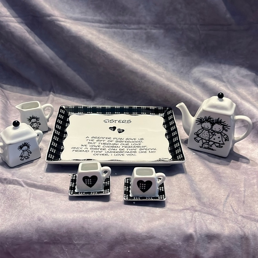 Marci 10 Piece Sister Tea Set